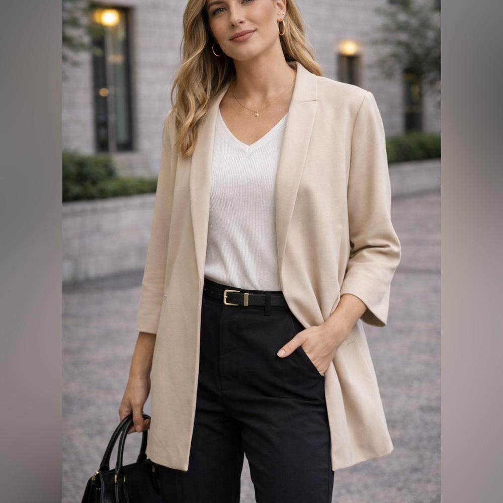 Ellen Tracy Classic Beige Blazer